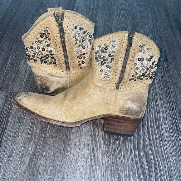 Frye Deborah Studded 77862 Zipper Distressed Moto Ankle Western Boots Size 6m - Picture 7 of 12